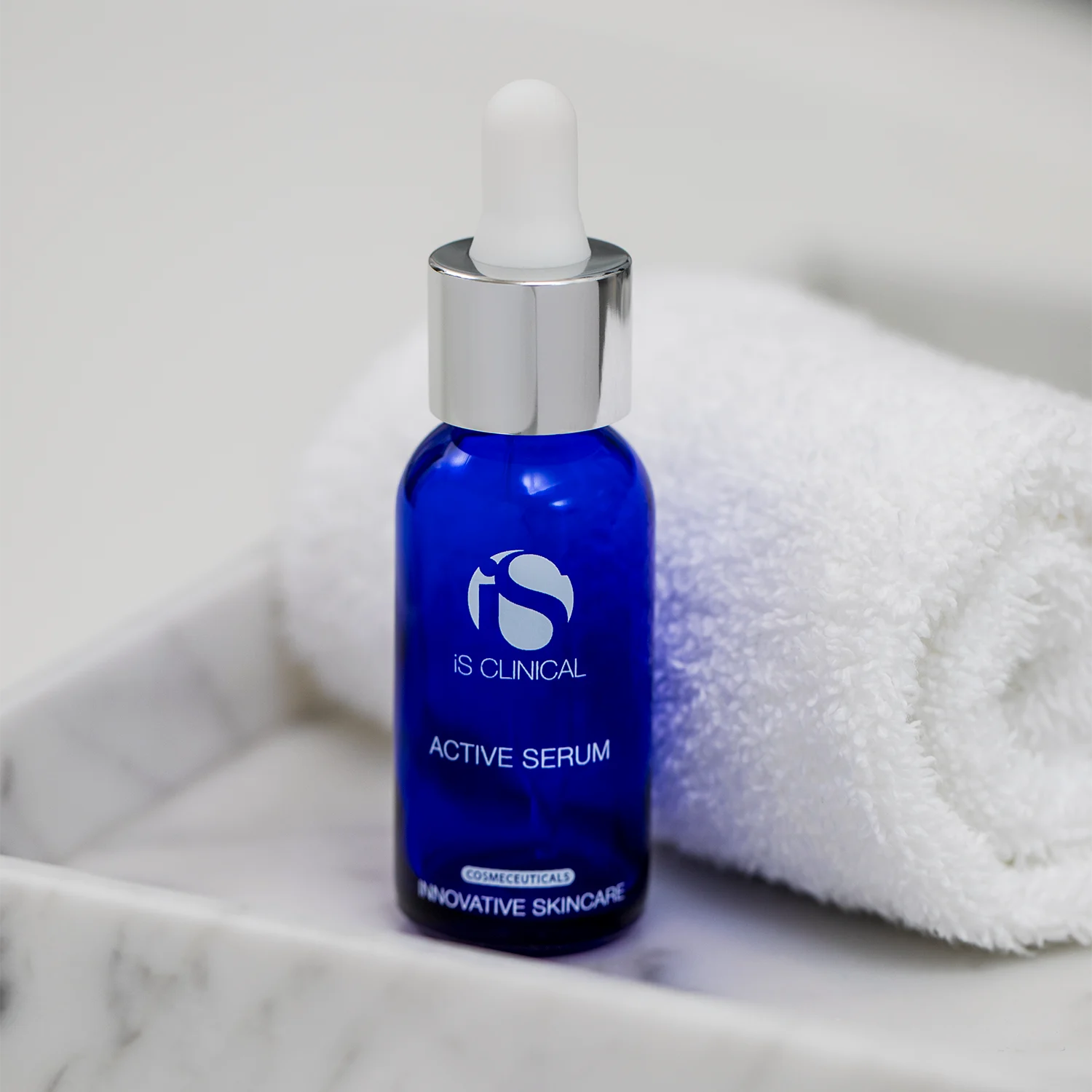 Детальний огляд продуктів із набору Pure Clarity Collection - Active Serum