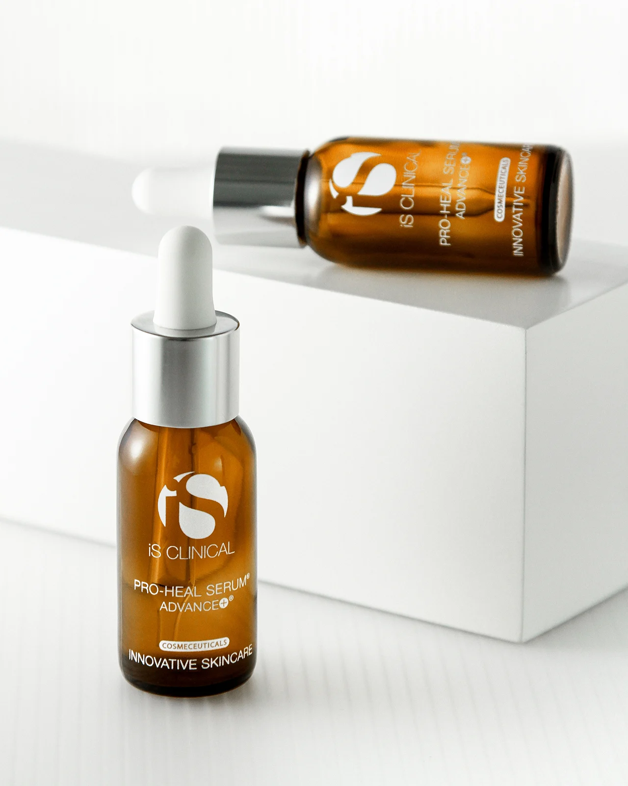 10 сироваток iS Clinical для різних проблем шкіри - Pro-Heal Serum Advance+