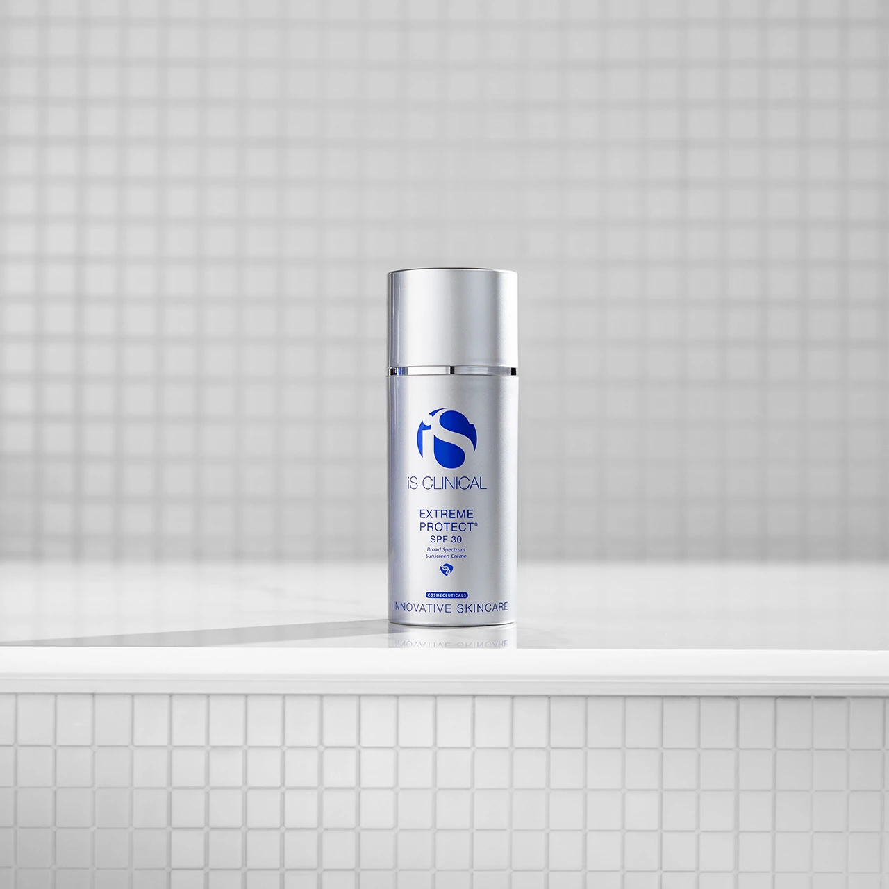 Ваш ідеальний догляд за шкірою з iS Clinical - Extreme Protect SPF 30